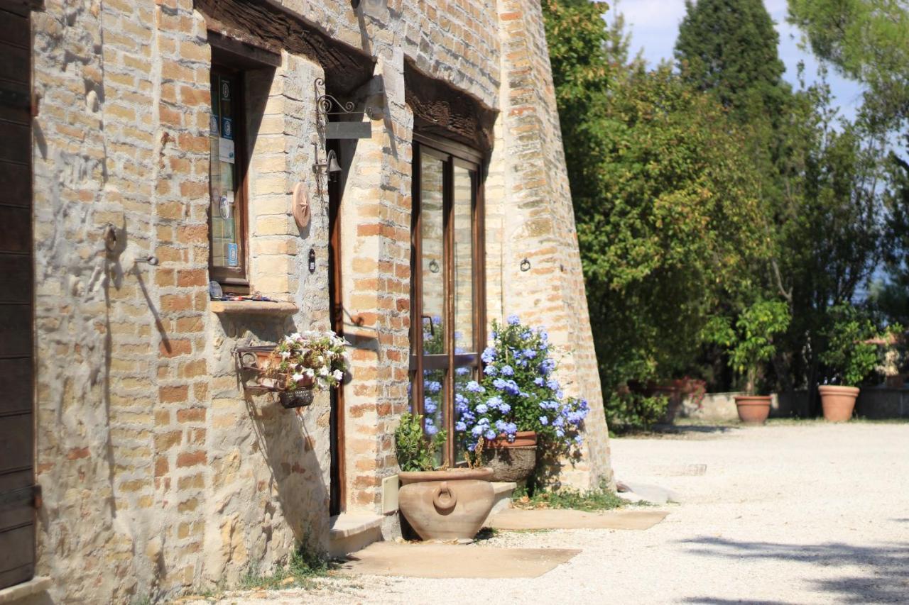 مونتيفالكو Agriturismo Camiano Piccolo المظهر الخارجي الصورة