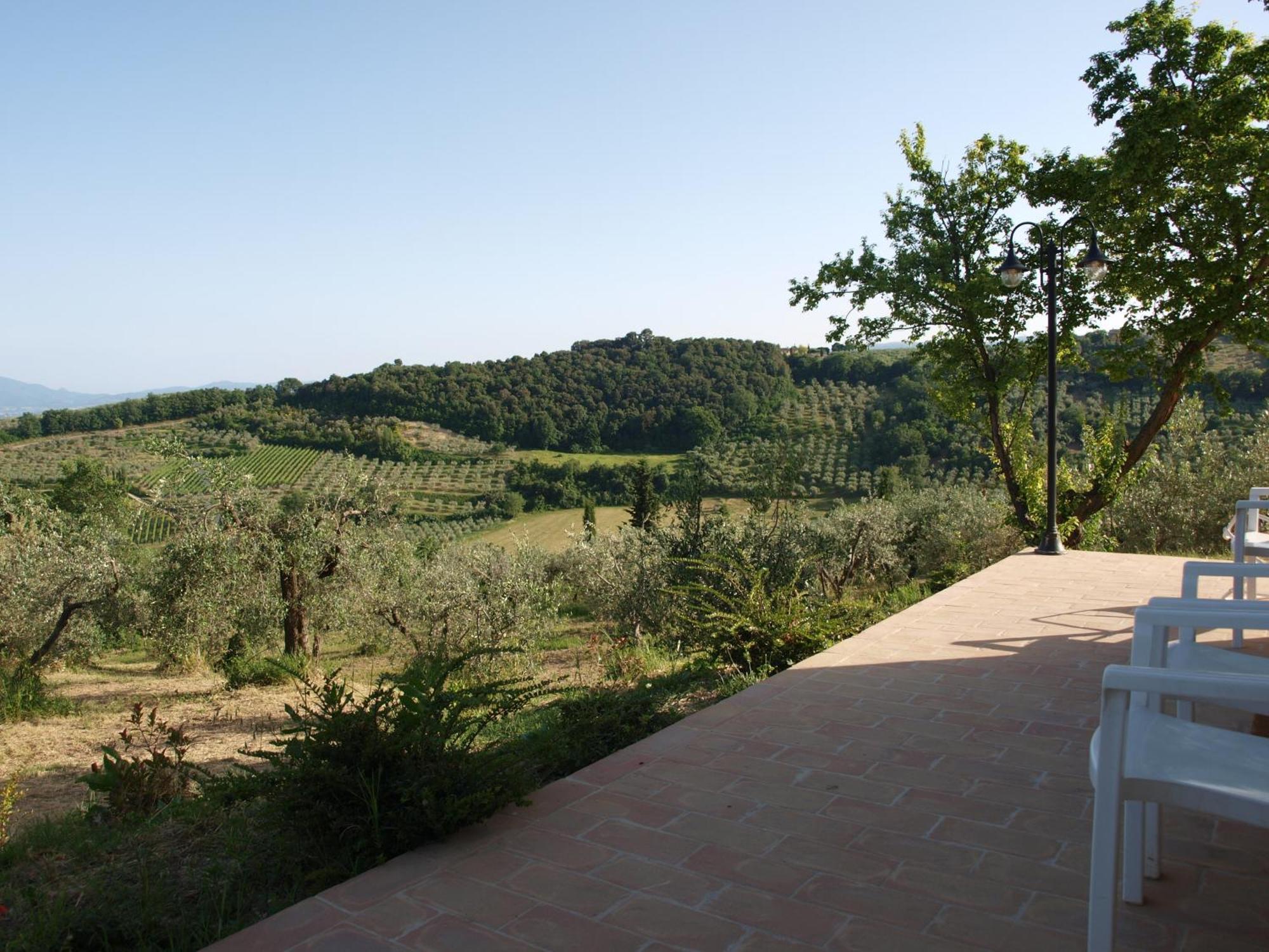 مونتيفالكو Agriturismo Camiano Piccolo المظهر الخارجي الصورة