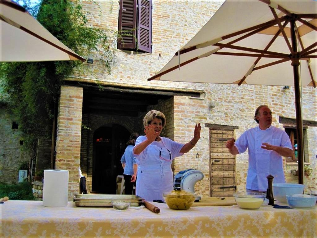 مونتيفالكو Agriturismo Camiano Piccolo المظهر الخارجي الصورة