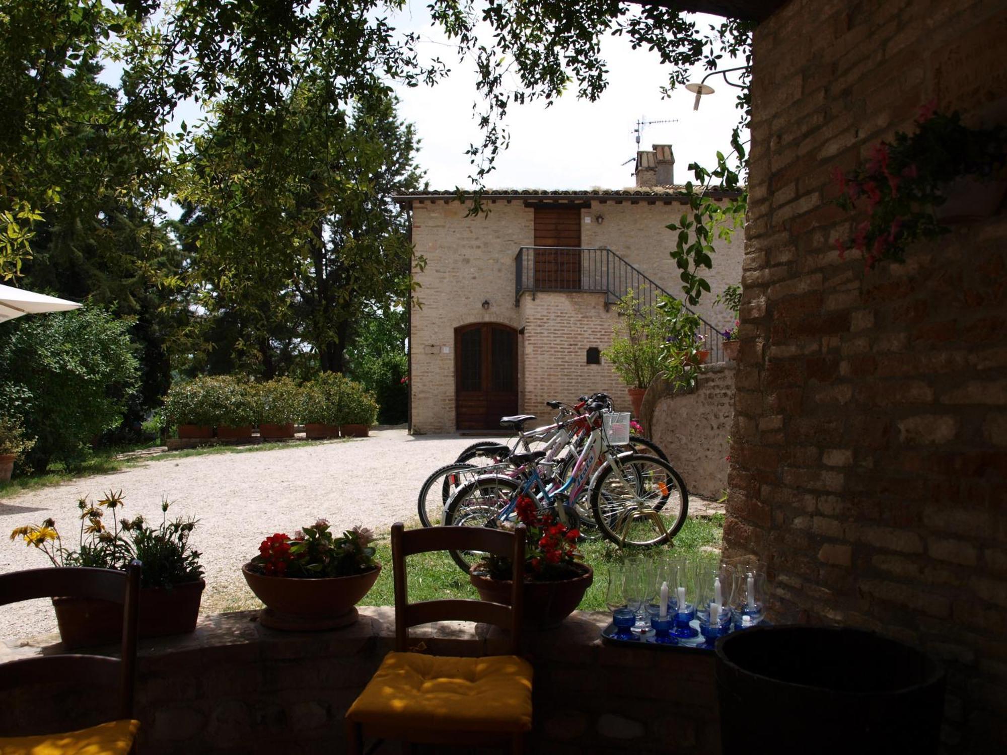 مونتيفالكو Agriturismo Camiano Piccolo المظهر الخارجي الصورة